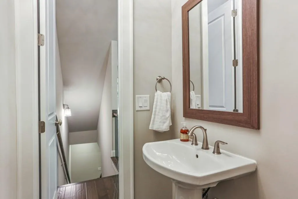 4333 Parkside Place, Atlanta, Georgia 30342, 2 Bedrooms Bedrooms, ,2 BathroomsBathrooms,Residential,Sold,4333 Parkside Place,6910583