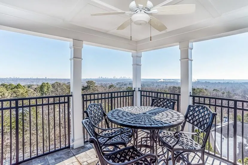 4100 Paces Walk Unit 4406, Atlanta, Georgia 30339, 3 Bedrooms Bedrooms, ,2 BathroomsBathrooms,Residential,Sold,4100 Paces Walk Unit 4406,5980858