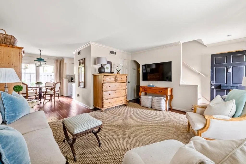 136 Peachtree Memorial Drive Nw Unit Nh4, Atlanta, Georgia 30309, 2 Bedrooms Bedrooms, ,1 BathroomBathrooms,Residential,Sold,136 Peachtree Memorial Drive Nw Unit Nh4,7581071