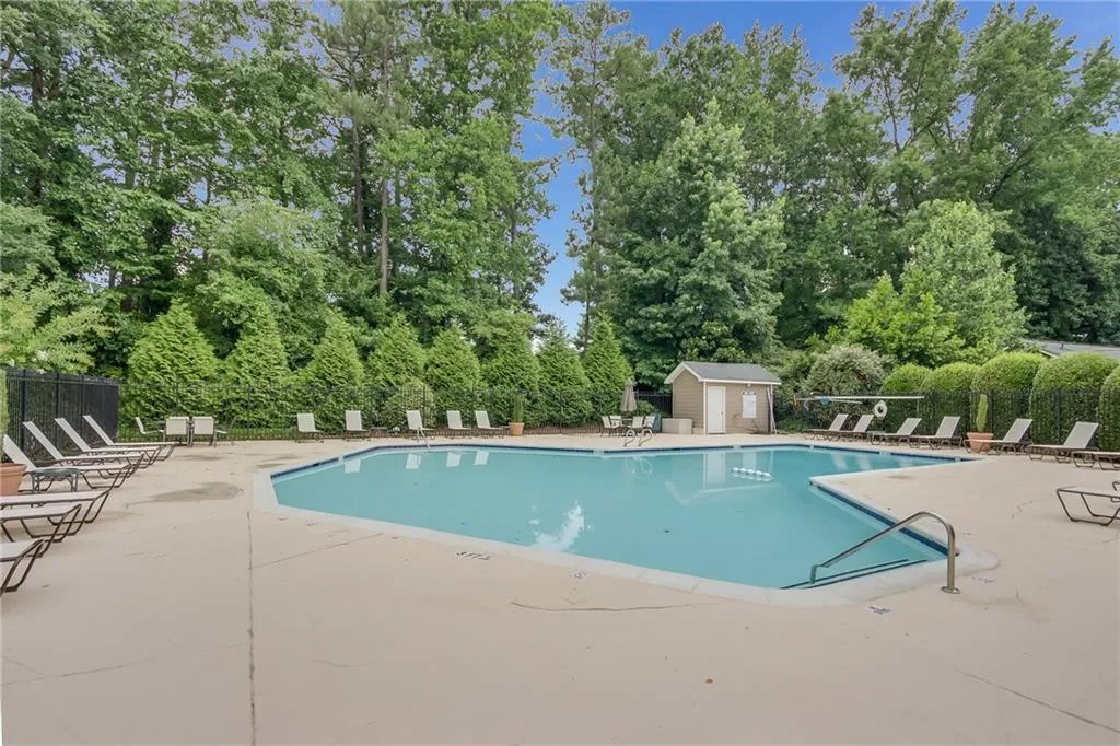 508 Brighton Point, Sandy Springs, Georgia 30328, 3 Bedrooms Bedrooms, ,2 BathroomsBathrooms,Residential,Sold,508 Brighton Point,7007248