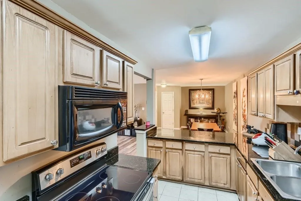 508 Brighton Point, Sandy Springs, Georgia 30328, 3 Bedrooms Bedrooms, ,2 BathroomsBathrooms,Residential,Sold,508 Brighton Point,7007248