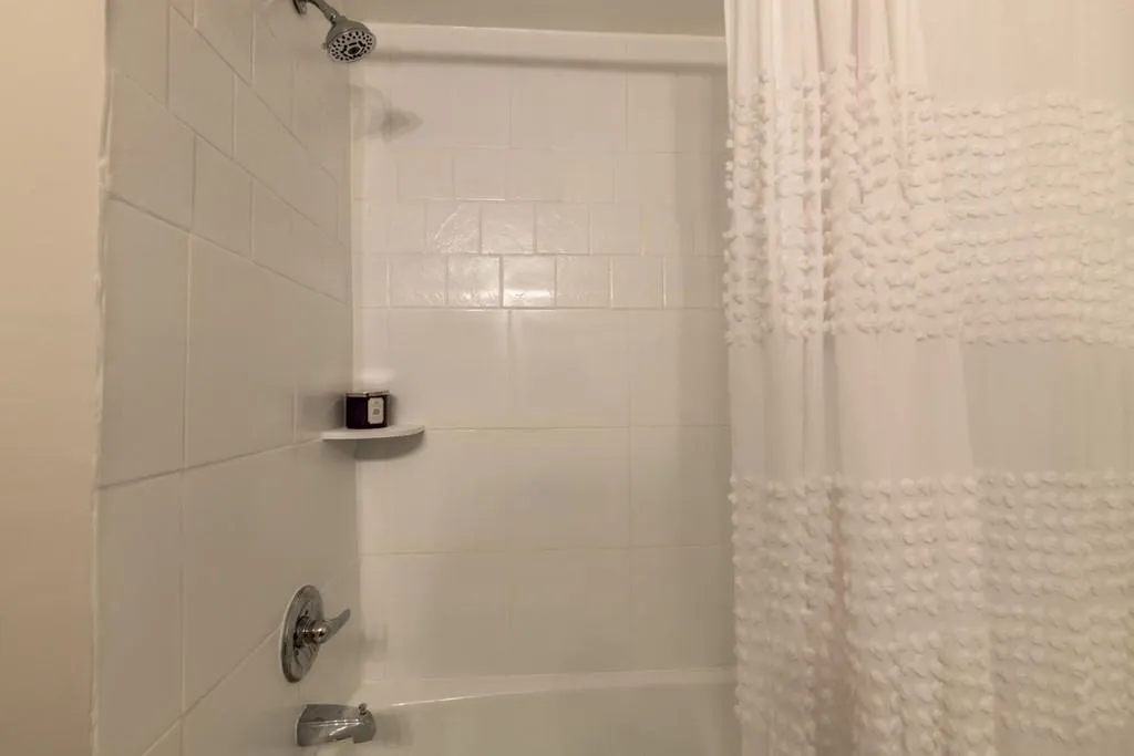 6851 Roswell Road Unit J6, Atlanta, Georgia 30328, 2 Bedrooms Bedrooms, ,2 BathroomsBathrooms,Residential,Sold,6851 Roswell Road Unit J6,6770147