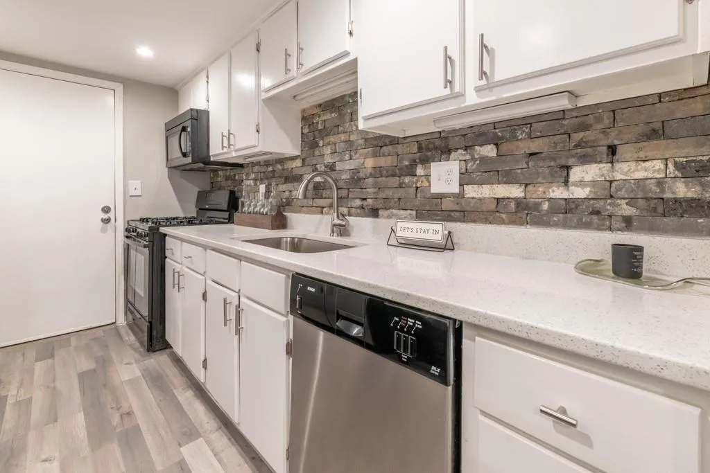6851 Roswell Road Unit J6, Atlanta, Georgia 30328, 2 Bedrooms Bedrooms, ,2 BathroomsBathrooms,Residential,Sold,6851 Roswell Road Unit J6,6770147