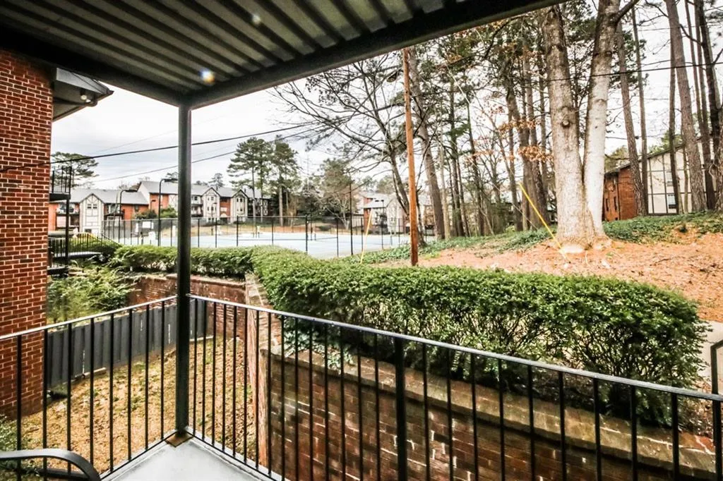 6851 Roswell Road Unit J6, Atlanta, Georgia 30328, 2 Bedrooms Bedrooms, ,2 BathroomsBathrooms,Residential,Sold,6851 Roswell Road Unit J6,6770147