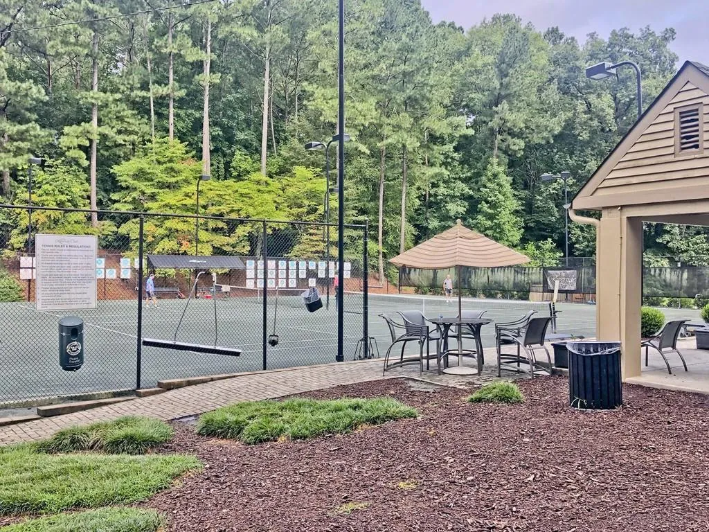 6100 Heards Creek Drive, Atlanta, Georgia 30328, 5 Bedrooms Bedrooms, ,4 BathroomsBathrooms,Residential,Sold,6100 Heards Creek Drive,6765326