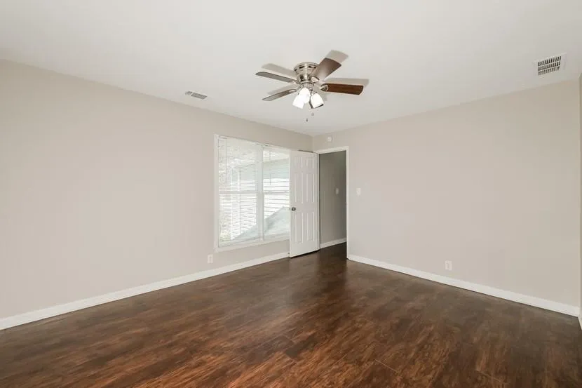 7127 Riverside Drive, Atlanta, Georgia 30328, 5 Bedrooms Bedrooms, ,3 BathroomsBathrooms,Residential,For Sale,7127 Riverside Drive,7547323