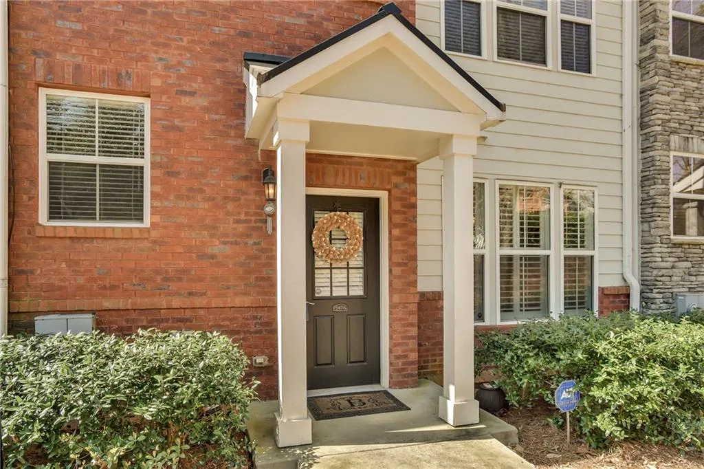 5476 Glenridge View Unit 2010, Sandy Springs, Georgia 30342, 2 Bedrooms Bedrooms, ,2 BathroomsBathrooms,Residential,Sold,5476 Glenridge View Unit 2010,5977411