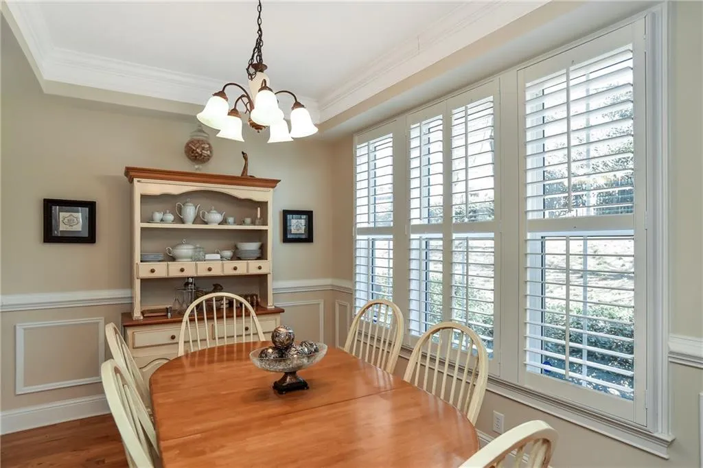 5476 Glenridge View Unit 2010, Sandy Springs, Georgia 30342, 2 Bedrooms Bedrooms, ,2 BathroomsBathrooms,Residential,Sold,5476 Glenridge View Unit 2010,5977411