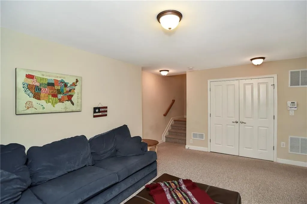 5476 Glenridge View Unit 2010, Sandy Springs, Georgia 30342, 2 Bedrooms Bedrooms, ,2 BathroomsBathrooms,Residential,Sold,5476 Glenridge View Unit 2010,5977411
