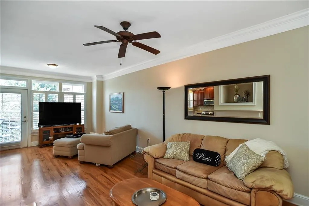 5476 Glenridge View Unit 2010, Sandy Springs, Georgia 30342, 2 Bedrooms Bedrooms, ,2 BathroomsBathrooms,Residential,Sold,5476 Glenridge View Unit 2010,5977411