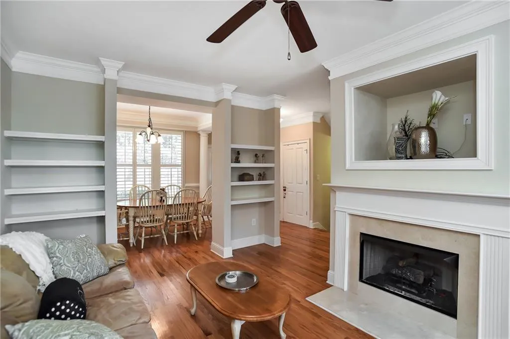 5476 Glenridge View Unit 2010, Sandy Springs, Georgia 30342, 2 Bedrooms Bedrooms, ,2 BathroomsBathrooms,Residential,Sold,5476 Glenridge View Unit 2010,5977411