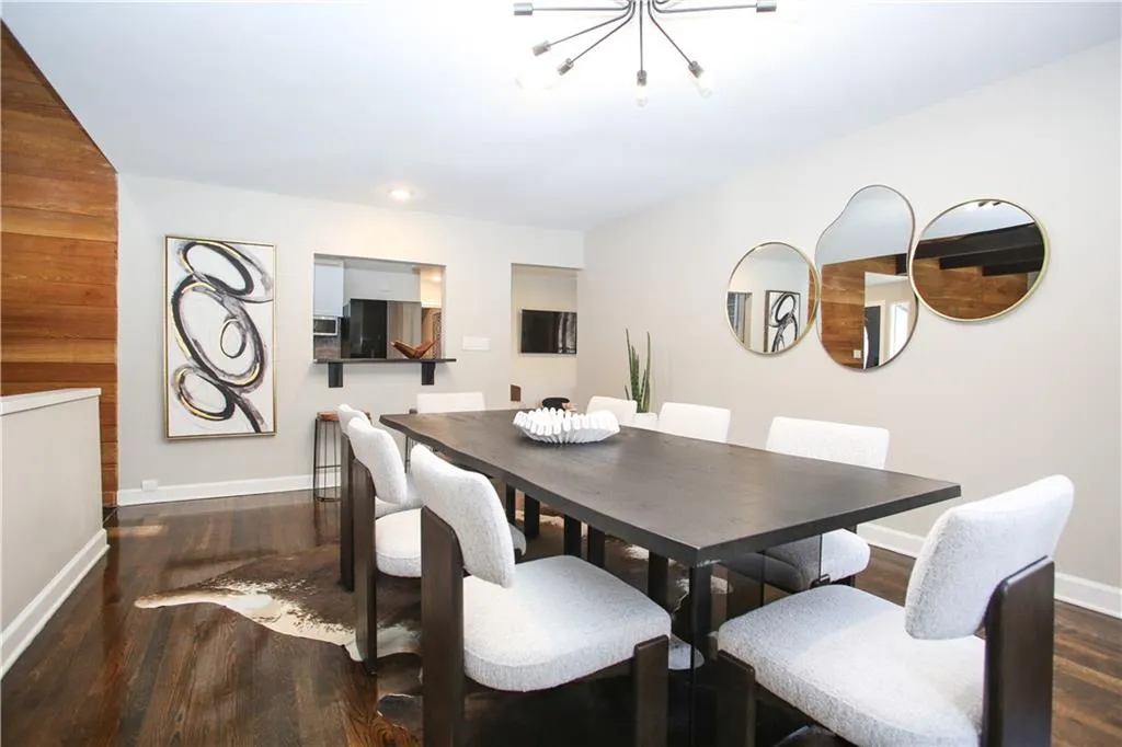 4830 Rebel Trail Nw, Sandy Springs, Georgia 30327, 5 Bedrooms Bedrooms, ,3 BathroomsBathrooms,Residential,For Sale,4830 Rebel Trail Nw,7673647