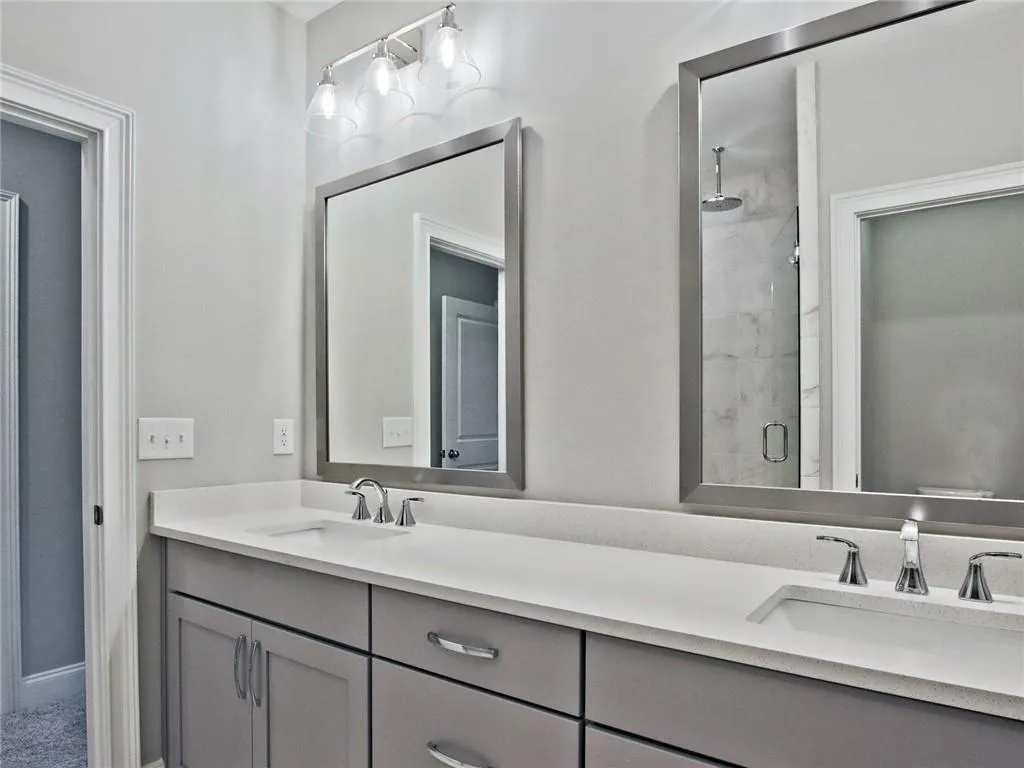 6694 Sterling Drive Unit 662, Sandy Springs, Georgia 30328, 3 Bedrooms Bedrooms, ,3 BathroomsBathrooms,Residential,Sold,6694 Sterling Drive Unit 662,6899973