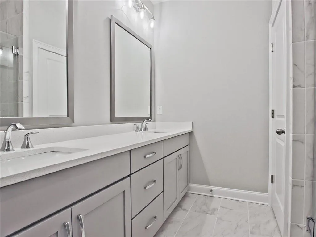 6694 Sterling Drive Unit 662, Sandy Springs, Georgia 30328, 3 Bedrooms Bedrooms, ,3 BathroomsBathrooms,Residential,Sold,6694 Sterling Drive Unit 662,6899973