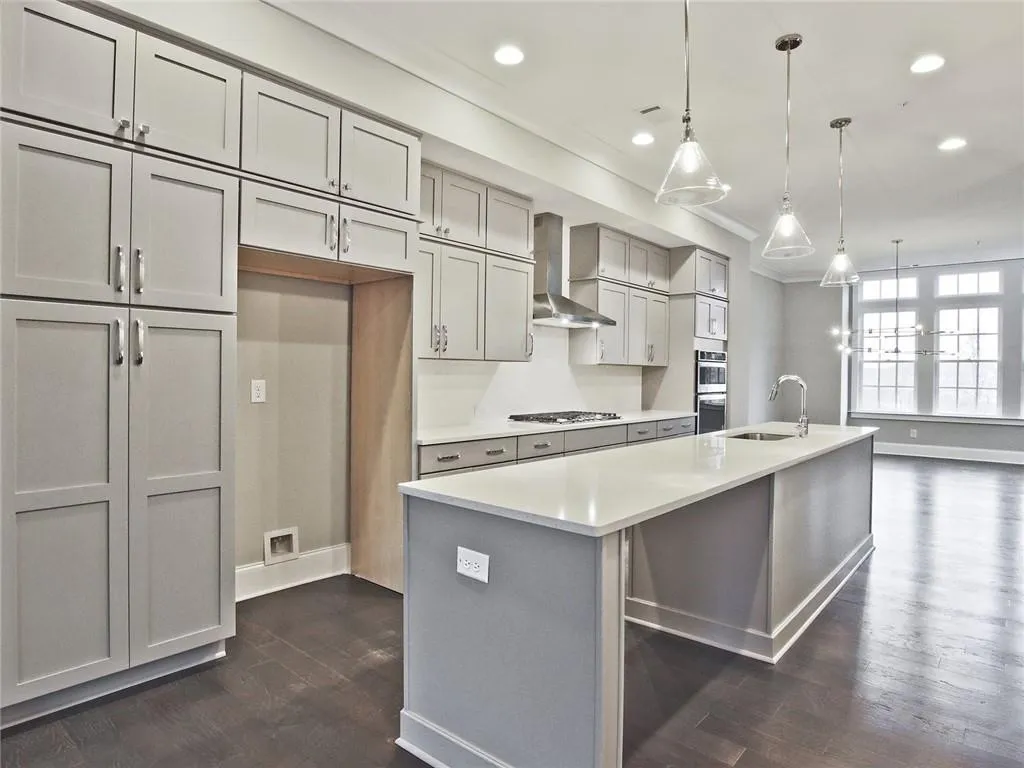 6694 Sterling Drive Unit 662, Sandy Springs, Georgia 30328, 3 Bedrooms Bedrooms, ,3 BathroomsBathrooms,Residential,Sold,6694 Sterling Drive Unit 662,6899973