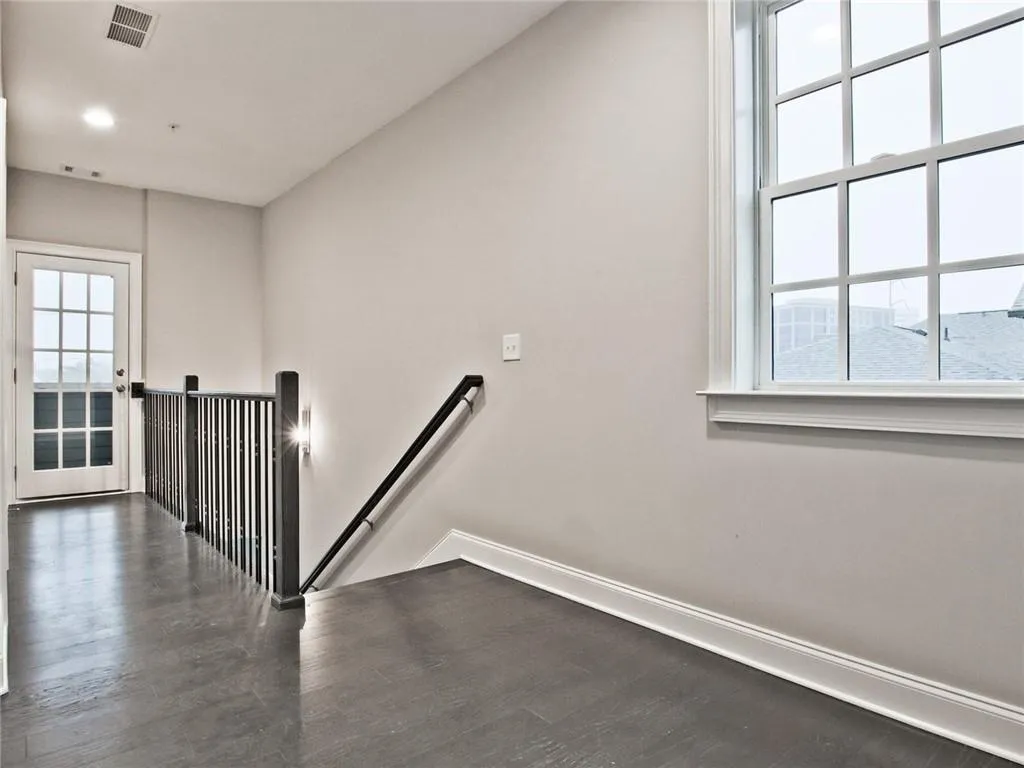 6694 Sterling Drive Unit 662, Sandy Springs, Georgia 30328, 3 Bedrooms Bedrooms, ,3 BathroomsBathrooms,Residential,Sold,6694 Sterling Drive Unit 662,6899973