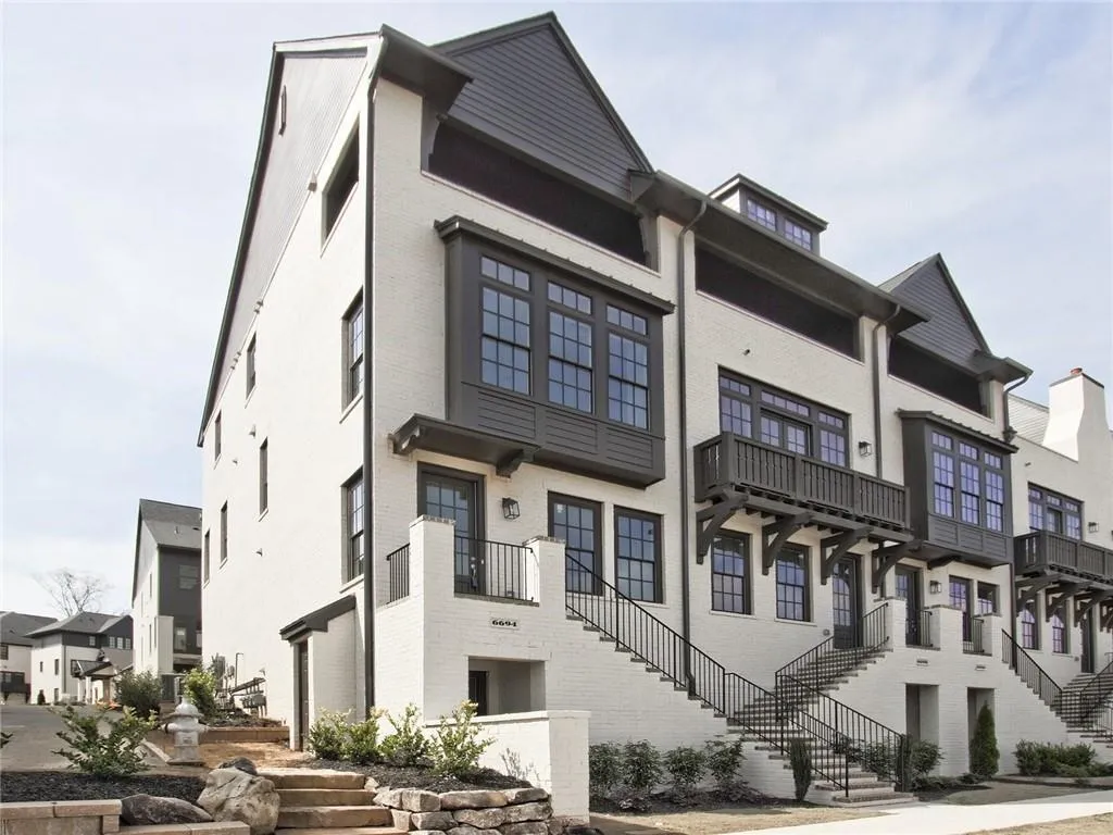 6694 Sterling Drive Unit 662, Sandy Springs, Georgia 30328, 3 Bedrooms Bedrooms, ,3 BathroomsBathrooms,Residential,Sold,6694 Sterling Drive Unit 662,6899973
