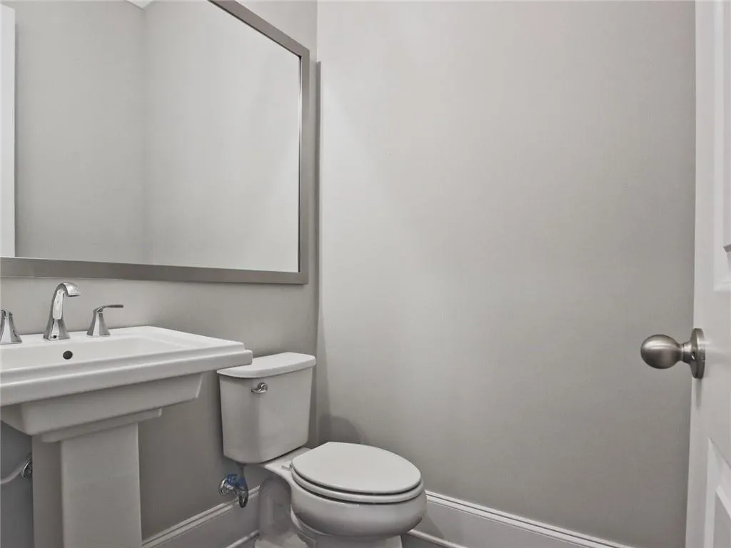6694 Sterling Drive Unit 662, Sandy Springs, Georgia 30328, 3 Bedrooms Bedrooms, ,3 BathroomsBathrooms,Residential,Sold,6694 Sterling Drive Unit 662,6899973