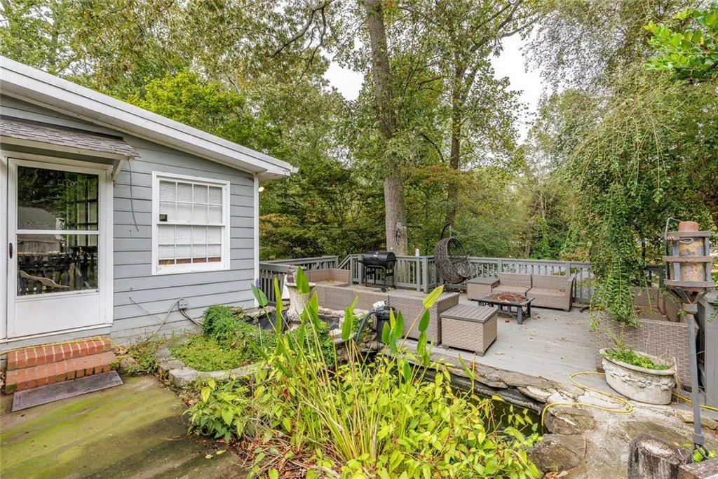 440 Glencourtney Drive Ne, Atlanta, Georgia 30328, 3 Bedrooms Bedrooms, ,2 BathroomsBathrooms,Residential,For Sale,440 Glencourtney Drive Ne,7663487