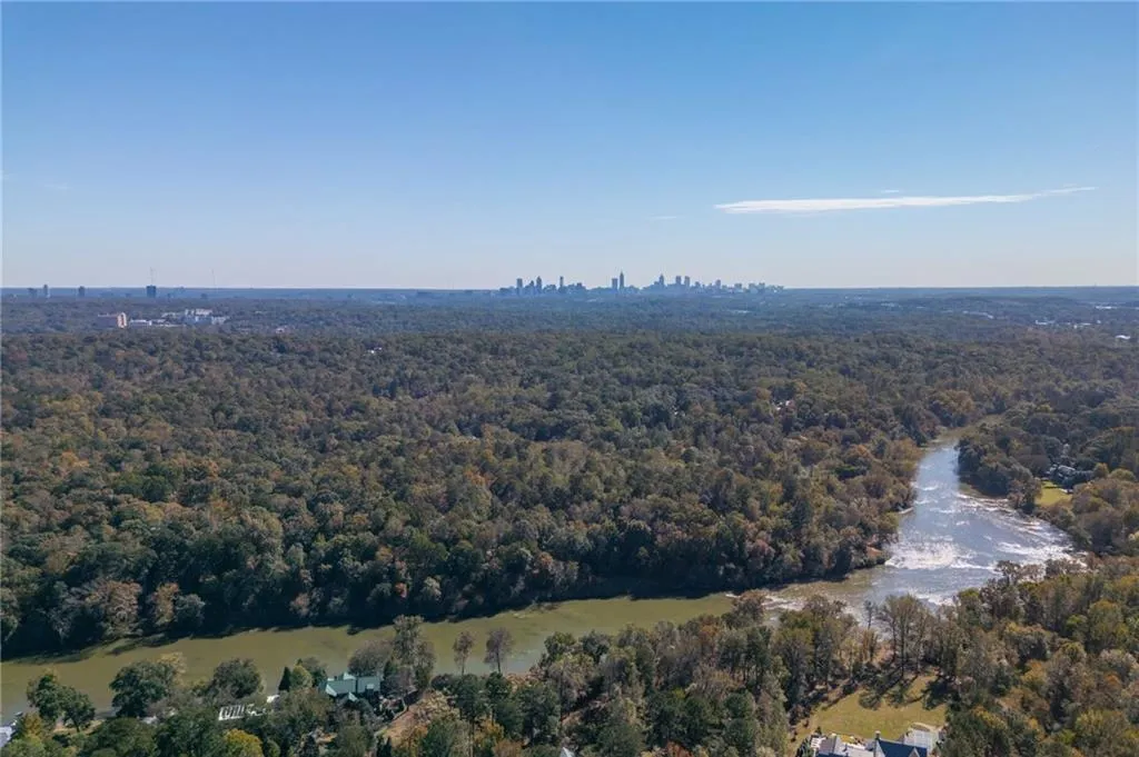 3088 Vinings Ferry Drive Se, Atlanta, Georgia 30339, 3 Bedrooms Bedrooms, ,2 BathroomsBathrooms,Residential,For Sale,3088 Vinings Ferry Drive Se,7671980