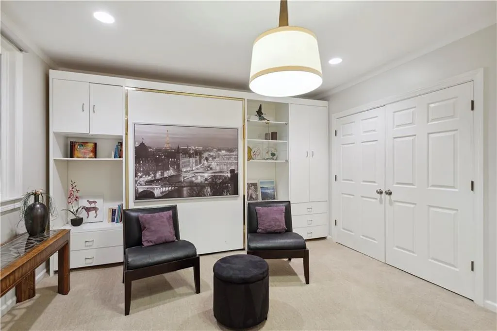 325 Park Glen Point, Sandy Springs, Georgia 30327, 5 Bedrooms Bedrooms, ,4 BathroomsBathrooms,Residential,Sold,325 Park Glen Point,7194560