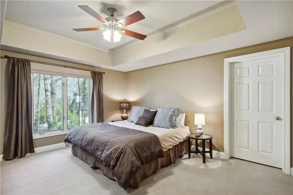 325 Park Glen Point, Sandy Springs, Georgia 30327, 5 Bedrooms Bedrooms, ,4 BathroomsBathrooms,Residential,Sold,325 Park Glen Point,7194560