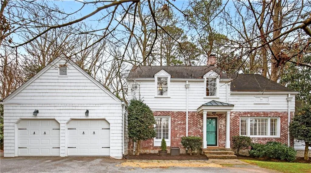 4105 Peachtree Dunwwoody Road Ne, Atlanta, Georgia 30342, 3 Bedrooms Bedrooms, 0 ,3 BathroomsBathrooms,Residential,Sold,4105 Peachtree Dunwwoody Road Ne,7695177