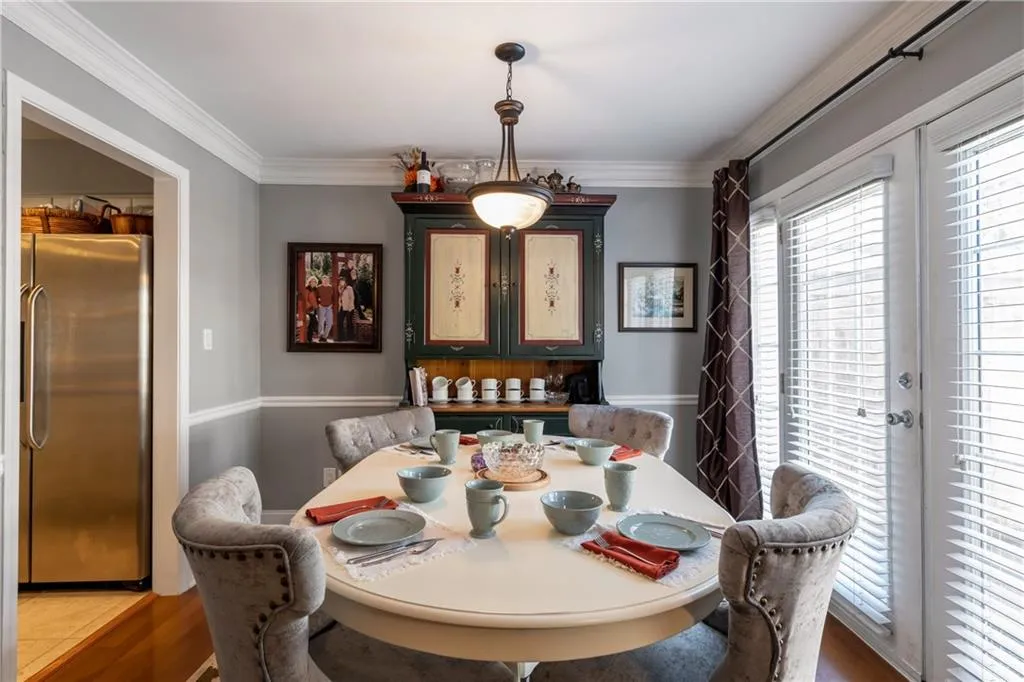 6980 Roswell Road Unit J6, Atlanta, Georgia 30328, 2 Bedrooms Bedrooms, ,2 BathroomsBathrooms,Residential,Sold,6980 Roswell Road Unit J6,6558958