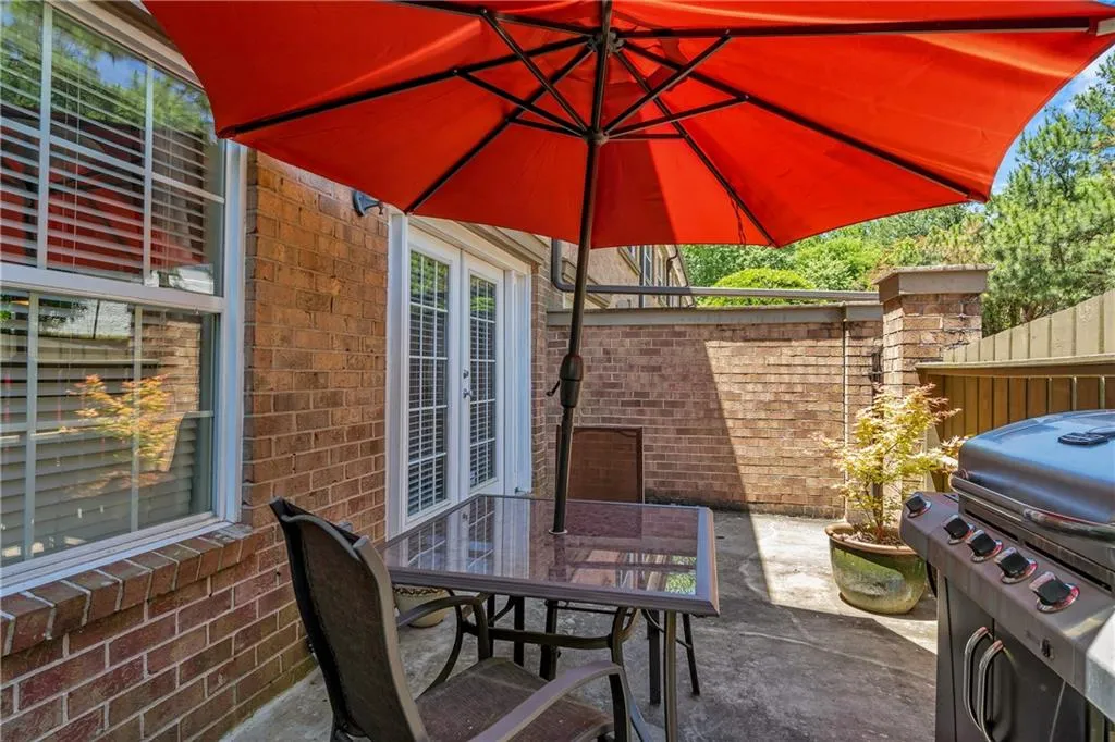 6980 Roswell Road Unit J6, Atlanta, Georgia 30328, 2 Bedrooms Bedrooms, ,2 BathroomsBathrooms,Residential,Sold,6980 Roswell Road Unit J6,6558958