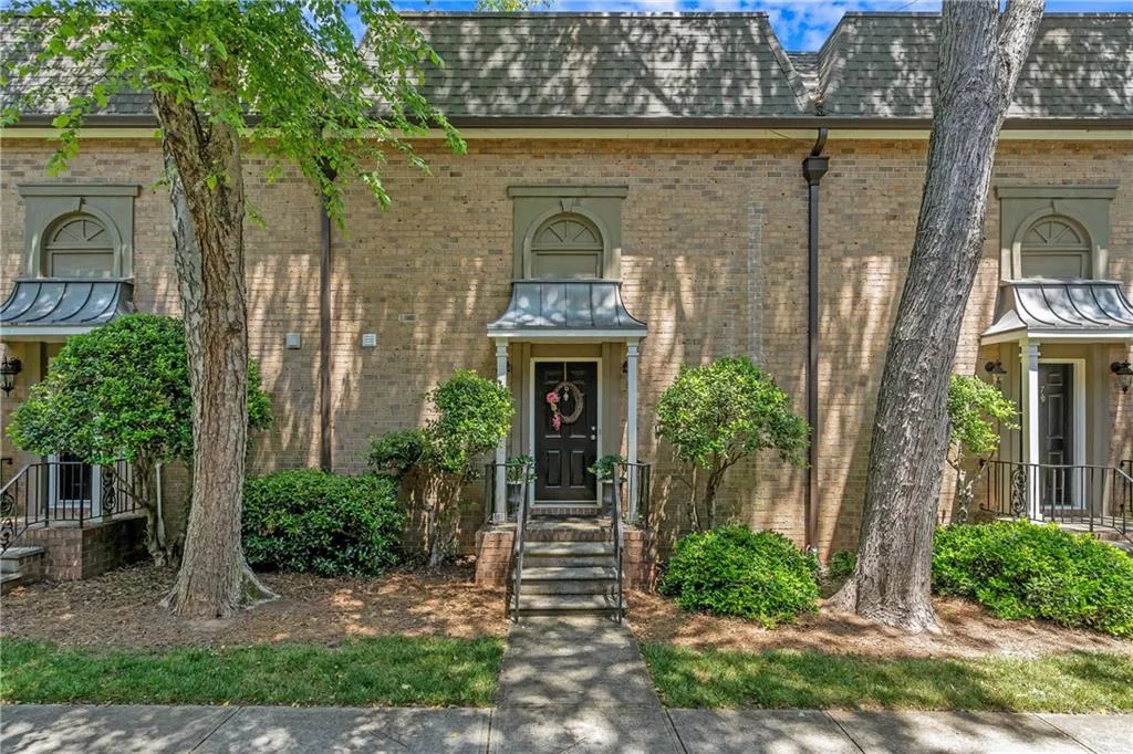 6980 Roswell Road Unit J6, Atlanta, Georgia 30328, 2 Bedrooms Bedrooms, ,2 BathroomsBathrooms,Residential,Sold,6980 Roswell Road Unit J6,6558958