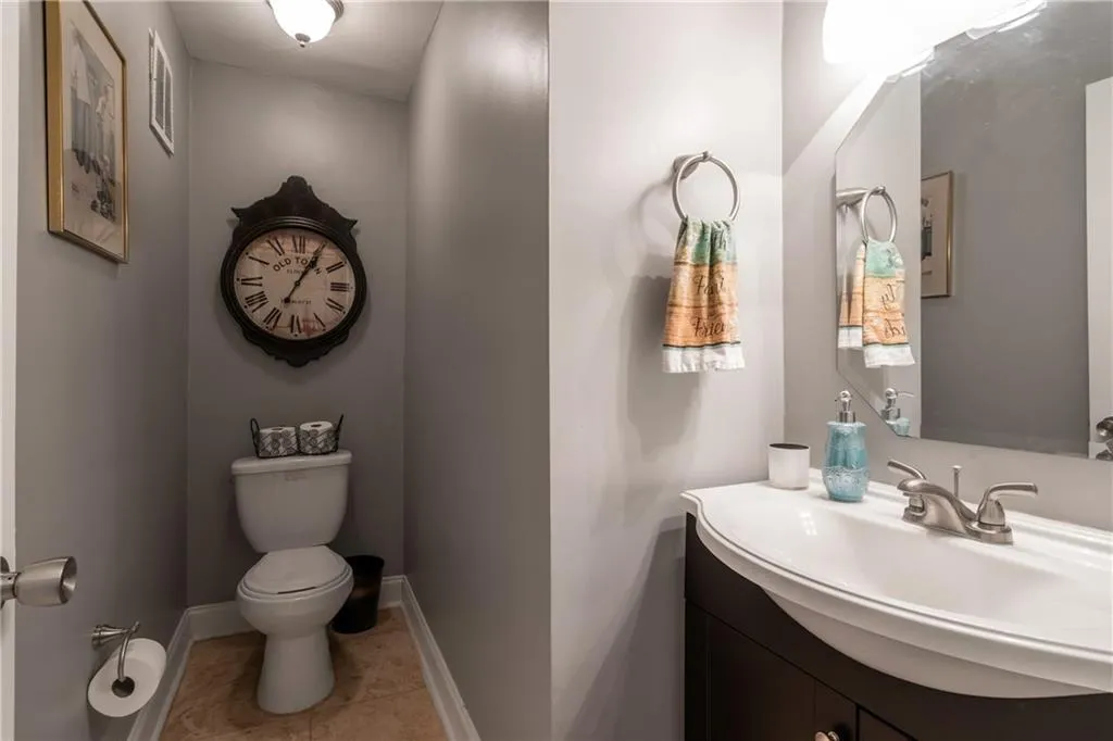6980 Roswell Road Unit J6, Atlanta, Georgia 30328, 2 Bedrooms Bedrooms, ,2 BathroomsBathrooms,Residential,Sold,6980 Roswell Road Unit J6,6558958