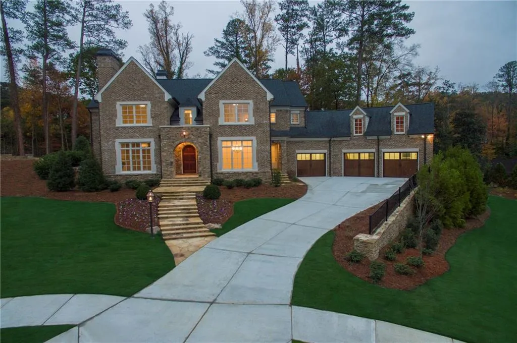 511 Ivy Preserve Court, Atlanta, Georgia 30342, 5 Bedrooms Bedrooms, ,6 BathroomsBathrooms,Residential,Sold,511 Ivy Preserve Court,5774528