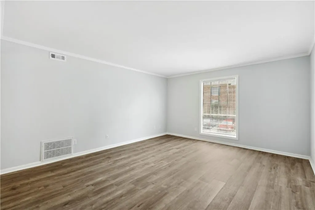 5646 Kingsport Drive, Sandy Springs, Georgia 30342, 2 Bedrooms Bedrooms, ,1 BathroomBathrooms,Residential,Sold,5646 Kingsport Drive,7090279