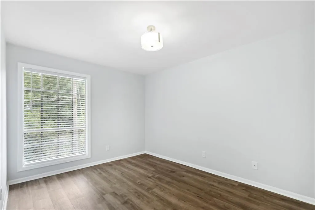 5646 Kingsport Drive, Sandy Springs, Georgia 30342, 2 Bedrooms Bedrooms, ,1 BathroomBathrooms,Residential,Sold,5646 Kingsport Drive,7090279