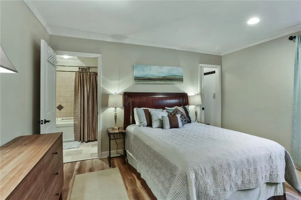 4775 Lafayette Court, Sandy Springs, Georgia 30327, 3 Bedrooms Bedrooms, ,3 BathroomsBathrooms,Residential,Sold,4775 Lafayette Court,6975299