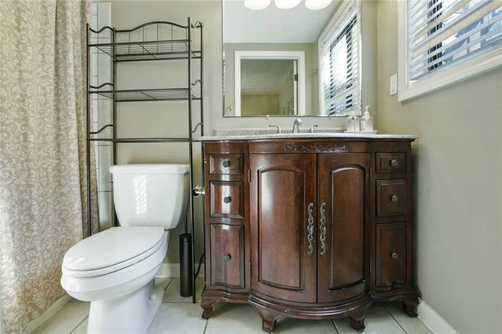 4775 Lafayette Court, Sandy Springs, Georgia 30327, 3 Bedrooms Bedrooms, ,3 BathroomsBathrooms,Residential,Sold,4775 Lafayette Court,6975299