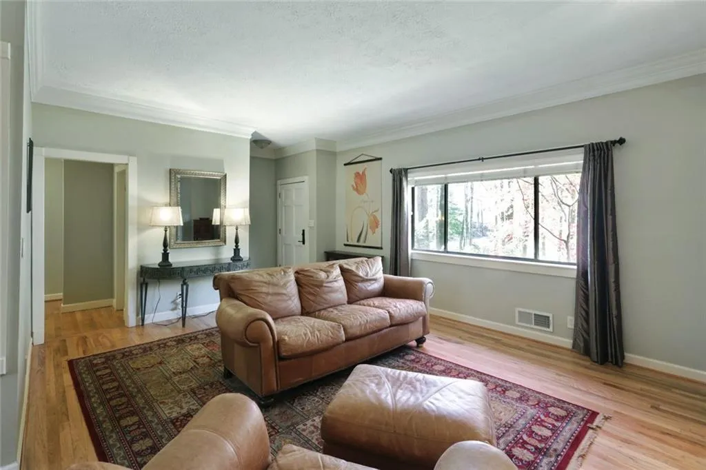 4775 Lafayette Court, Sandy Springs, Georgia 30327, 3 Bedrooms Bedrooms, ,3 BathroomsBathrooms,Residential,Sold,4775 Lafayette Court,6975299
