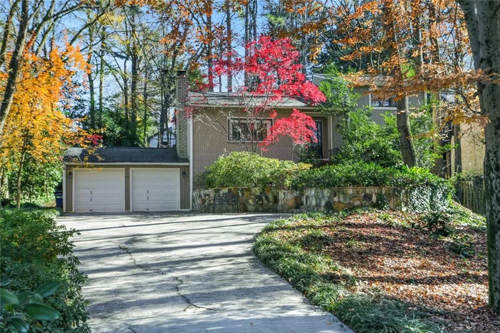 4775 Lafayette Court, Sandy Springs, Georgia 30327, 3 Bedrooms Bedrooms, ,3 BathroomsBathrooms,Residential,Sold,4775 Lafayette Court,6975299