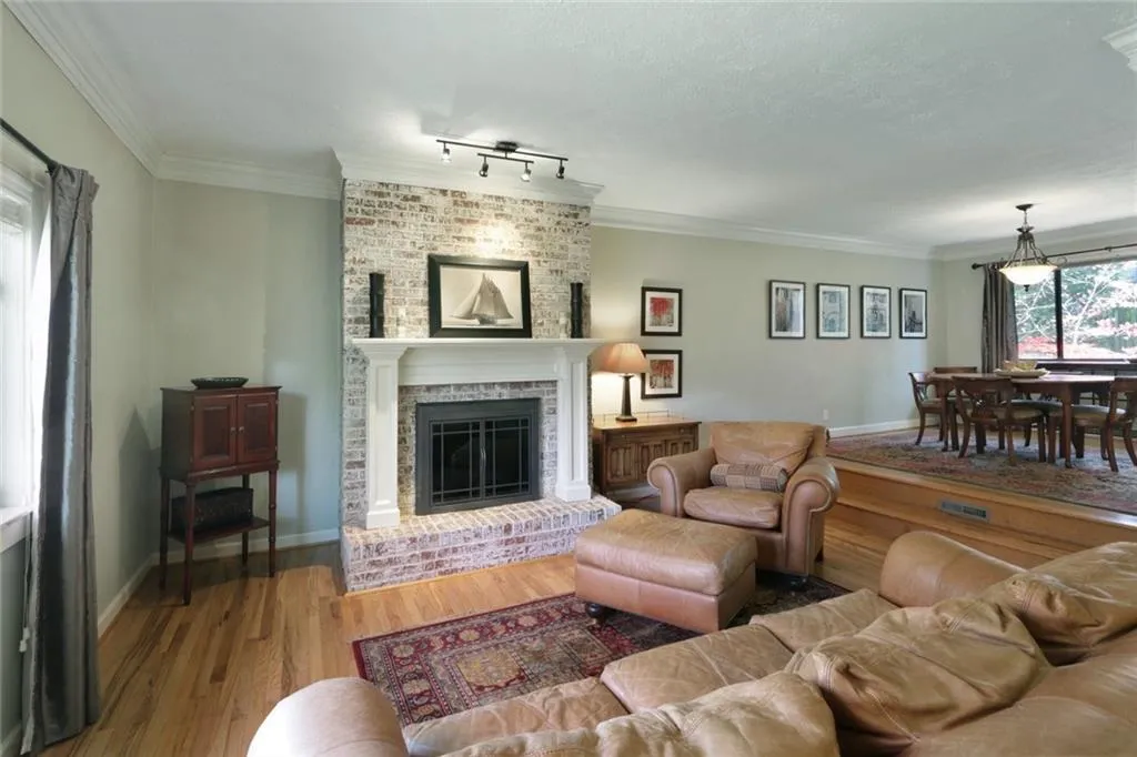 4775 Lafayette Court, Sandy Springs, Georgia 30327, 3 Bedrooms Bedrooms, ,3 BathroomsBathrooms,Residential,Sold,4775 Lafayette Court,6975299