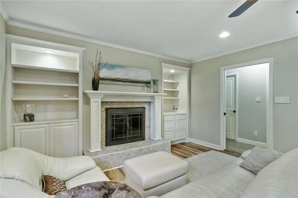 4775 Lafayette Court, Sandy Springs, Georgia 30327, 3 Bedrooms Bedrooms, ,3 BathroomsBathrooms,Residential,Sold,4775 Lafayette Court,6975299