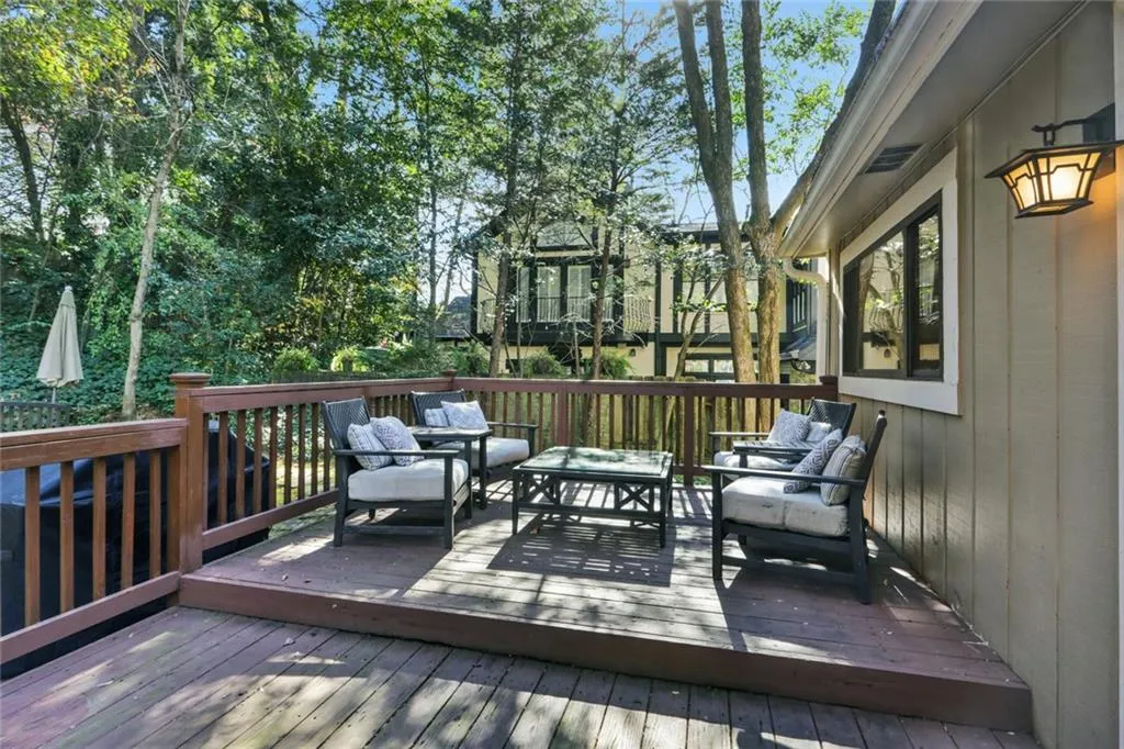 4775 Lafayette Court, Sandy Springs, Georgia 30327, 3 Bedrooms Bedrooms, ,3 BathroomsBathrooms,Residential,Sold,4775 Lafayette Court,6975299