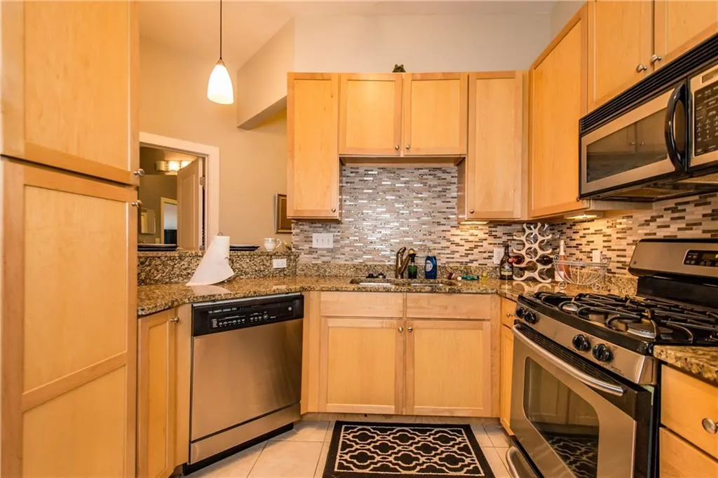 799 Hammond Drive Unit 117, Sandy Springs, Georgia 30328, 1 Bedroom Bedrooms, ,1 BathroomBathrooms,Residential,Sold,799 Hammond Drive Unit 117,6663629