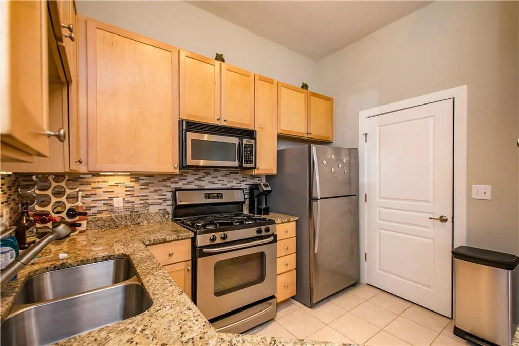 799 Hammond Drive Unit 117, Sandy Springs, Georgia 30328, 1 Bedroom Bedrooms, ,1 BathroomBathrooms,Residential,Sold,799 Hammond Drive Unit 117,6663629