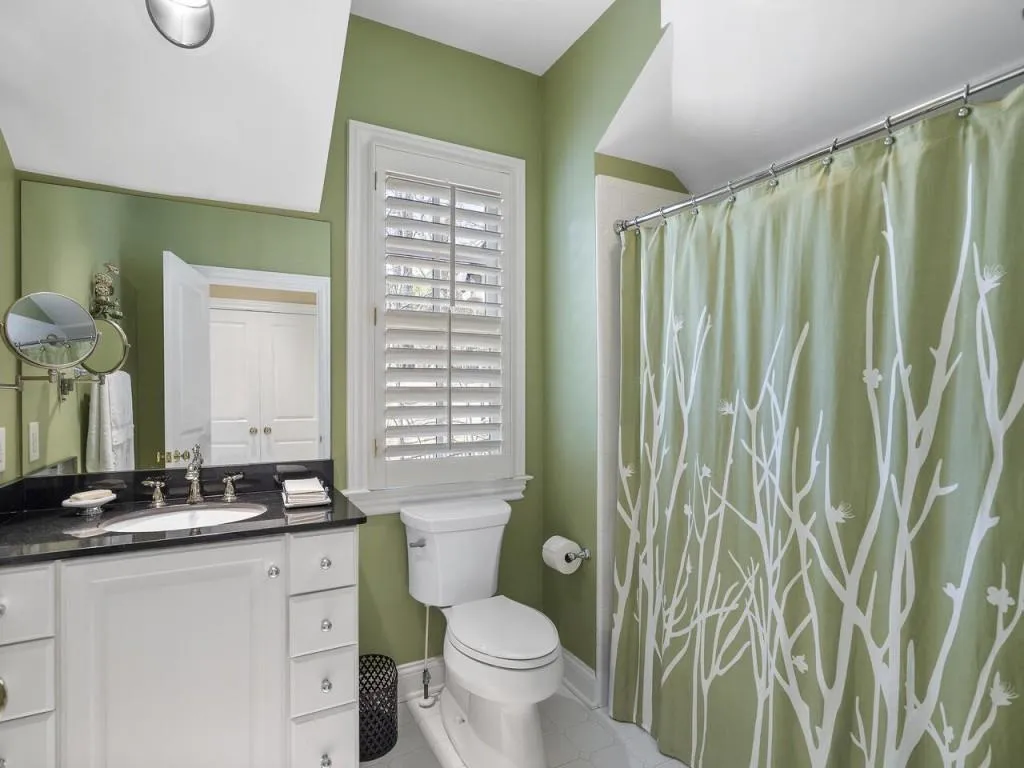 565 Chestnut Rose Lane, Sandy Springs, Georgia 30327, 7 Bedrooms Bedrooms, ,7 BathroomsBathrooms,Residential,Sold,565 Chestnut Rose Lane,7389344