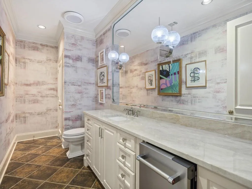 565 Chestnut Rose Lane, Sandy Springs, Georgia 30327, 7 Bedrooms Bedrooms, ,7 BathroomsBathrooms,Residential,Sold,565 Chestnut Rose Lane,7389344