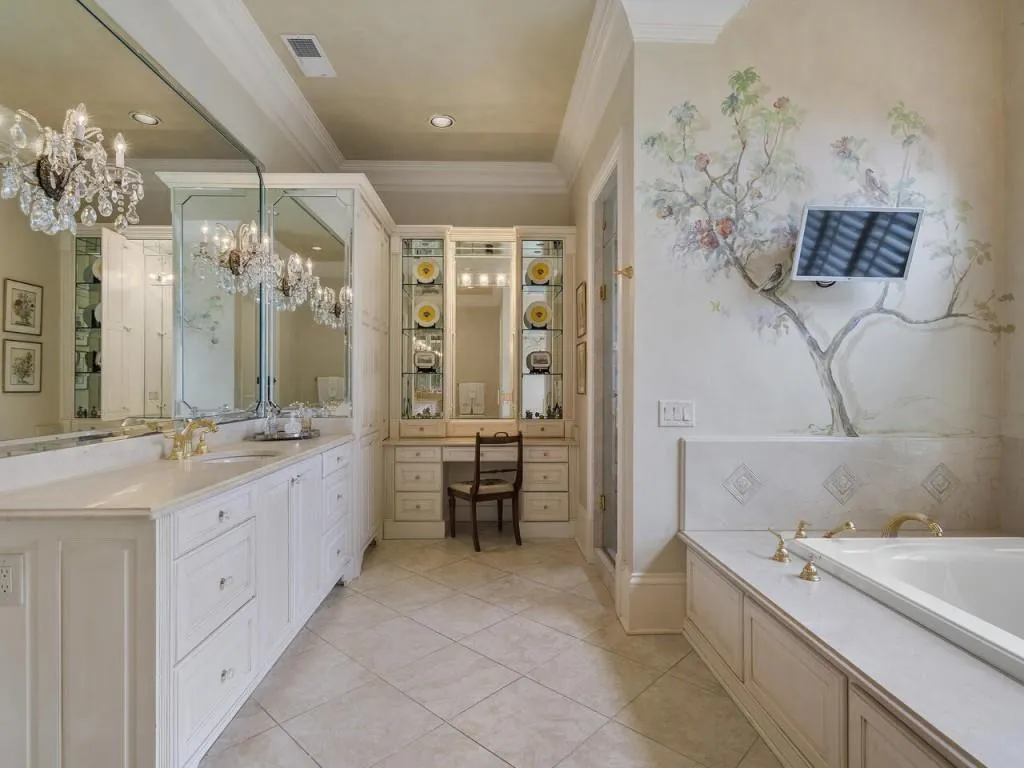 565 Chestnut Rose Lane, Sandy Springs, Georgia 30327, 7 Bedrooms Bedrooms, ,7 BathroomsBathrooms,Residential,Sold,565 Chestnut Rose Lane,7389344