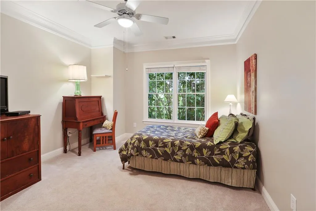 194 Meeting Lane, Atlanta, Georgia 30342, 4 Bedrooms Bedrooms, ,3 BathroomsBathrooms,Residential,Sold,194 Meeting Lane,6064612