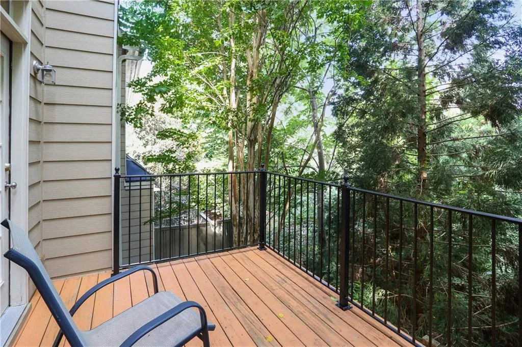 194 Meeting Lane, Atlanta, Georgia 30342, 4 Bedrooms Bedrooms, ,3 BathroomsBathrooms,Residential,Sold,194 Meeting Lane,6064612