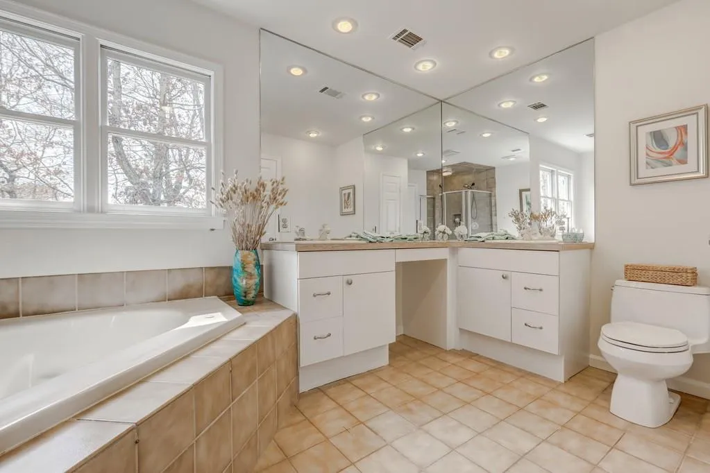 7543 Kinsella Court, Sandy Springs, Georgia 30350, 4 Bedrooms Bedrooms, ,2 BathroomsBathrooms,Residential,Sold,7543 Kinsella Court,6519396