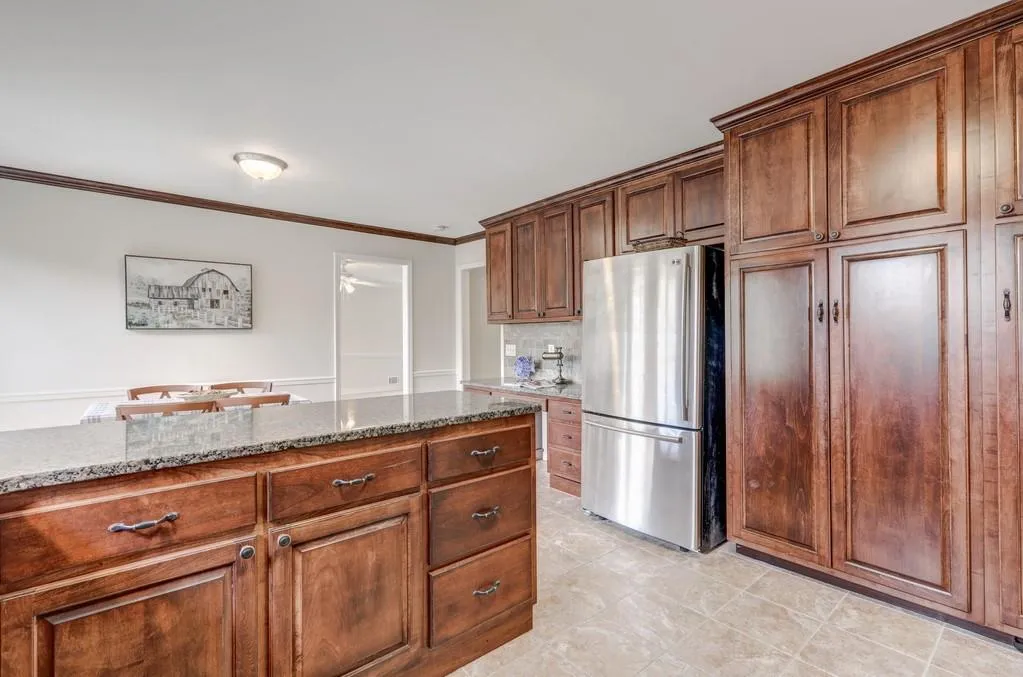 7543 Kinsella Court, Sandy Springs, Georgia 30350, 4 Bedrooms Bedrooms, ,2 BathroomsBathrooms,Residential,Sold,7543 Kinsella Court,6519396